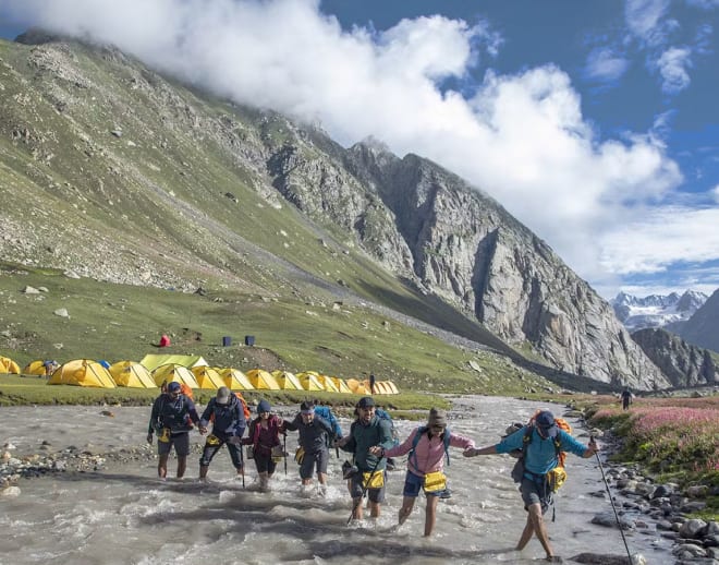 Hampta Valley Winter Trek Image