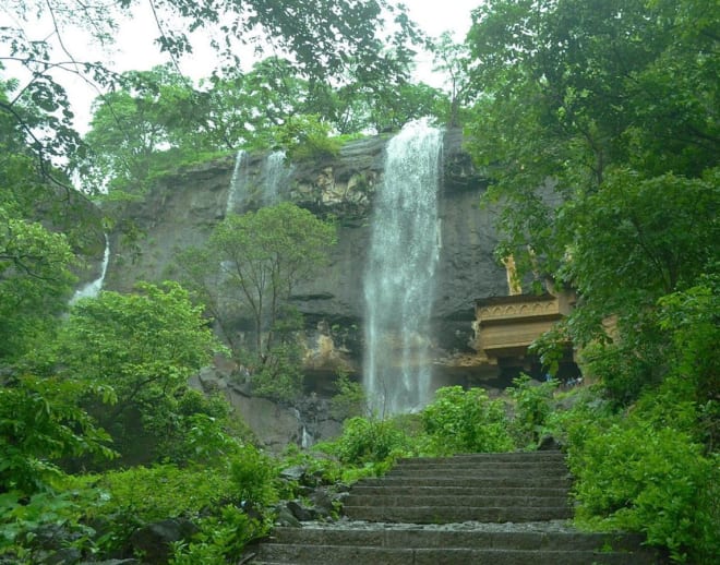 Rajmachi Trek and Kondane Caves: The ideal weekend getaway! Image